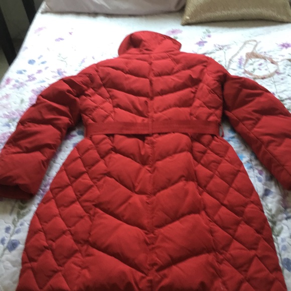 Kenner Cole Reaction Down coat, Medium size red - Picture 4 of 4